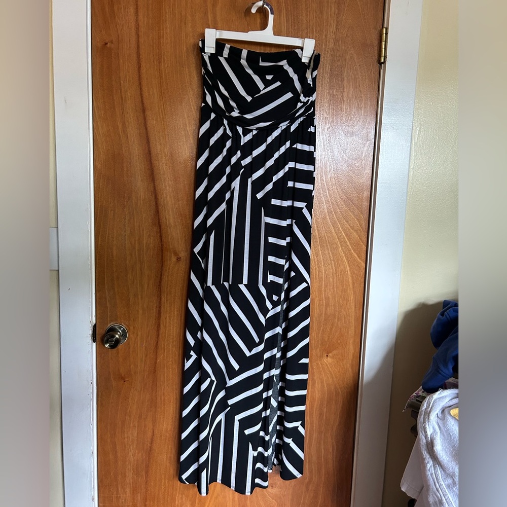 Mande strapless maxi